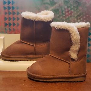 Children's Place Cozy Boots